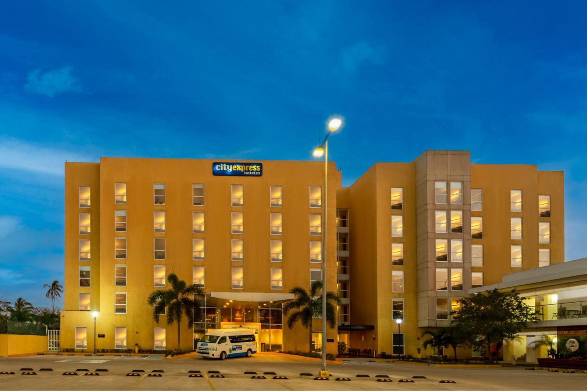 City Express By Marriott Paraíso Dış mekan fotoğraf
